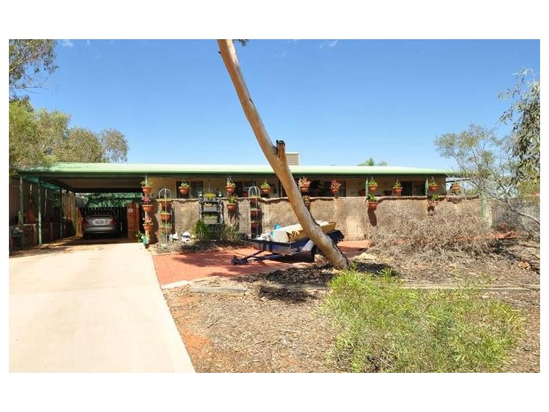 8 Emeroo Court, Roxby Downs SA 5725