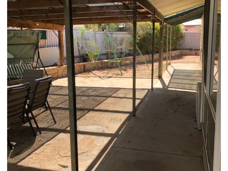 9 Wangianna Street, Roxby Downs SA 5725