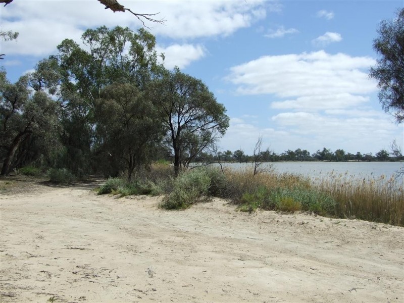 Sec 90 and 186 Sanctuary Road Chaffey via, Renmark SA 5341