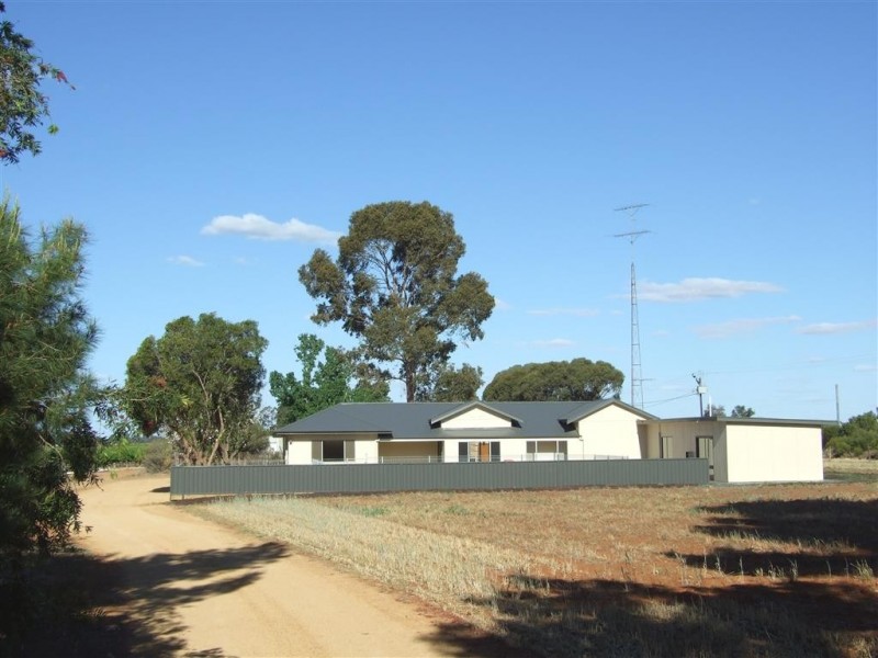 327 Gilmour Road Loveday via, Barmera SA 5345