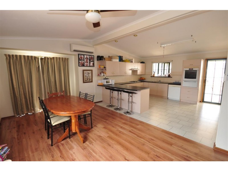 35 Finniss Street, Roxby Downs SA 5725