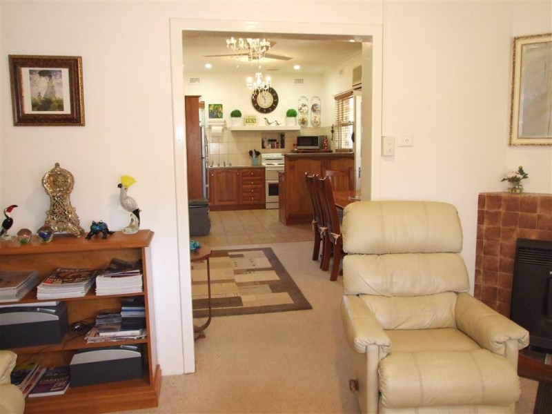 18 Third Street, Loxton SA 5333