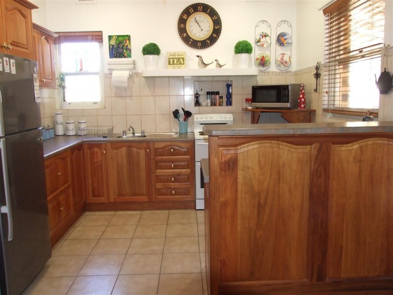 18 Third Street, Loxton SA 5333