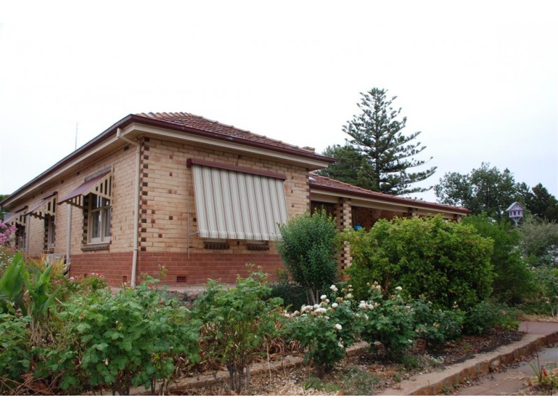 18 Third Street, Loxton SA 5333