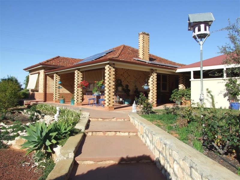 18 Third Street, Loxton SA 5333