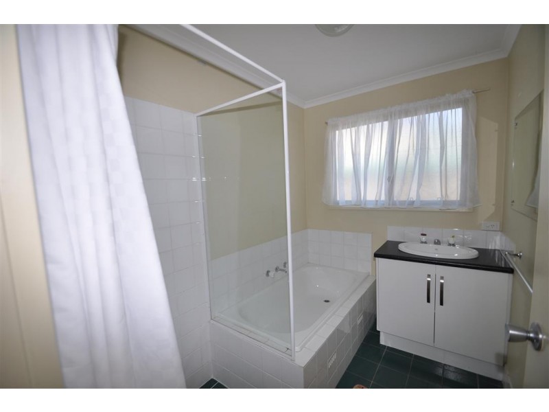 39 Finniss Street, Roxby Downs SA 5725