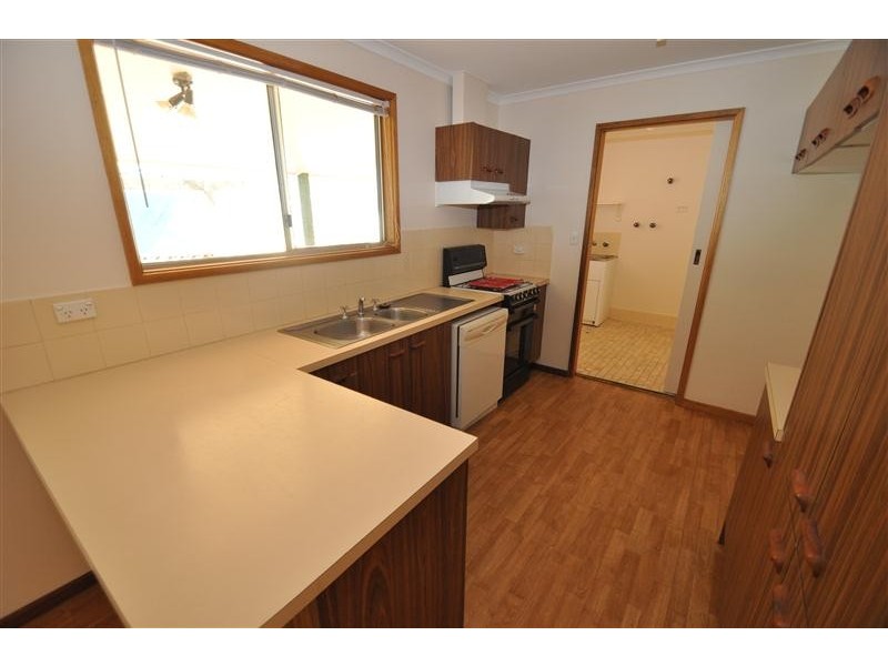 11 Alberrie St, Roxby Downs SA 5725