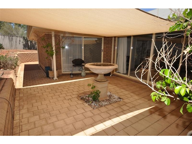 3 Melaleuca Ct, Roxby Downs SA 5725