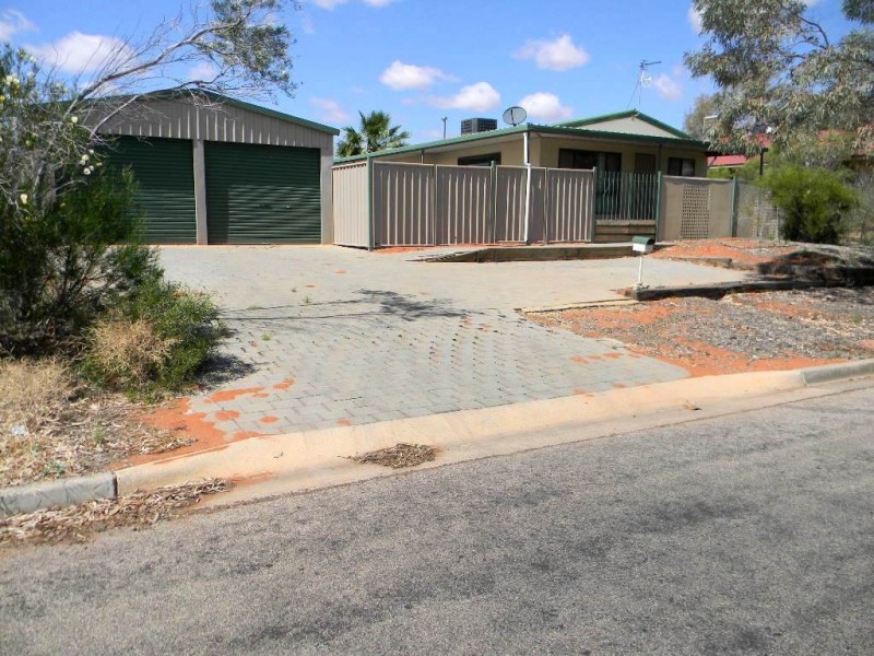 16 Finniss, Roxby Downs SA 5725