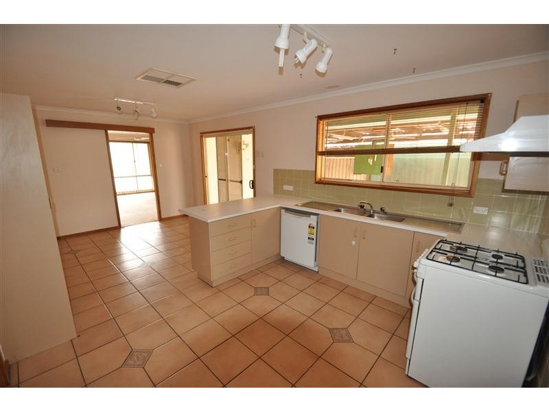 65 Pioneer Drive, Roxby Downs SA 5725