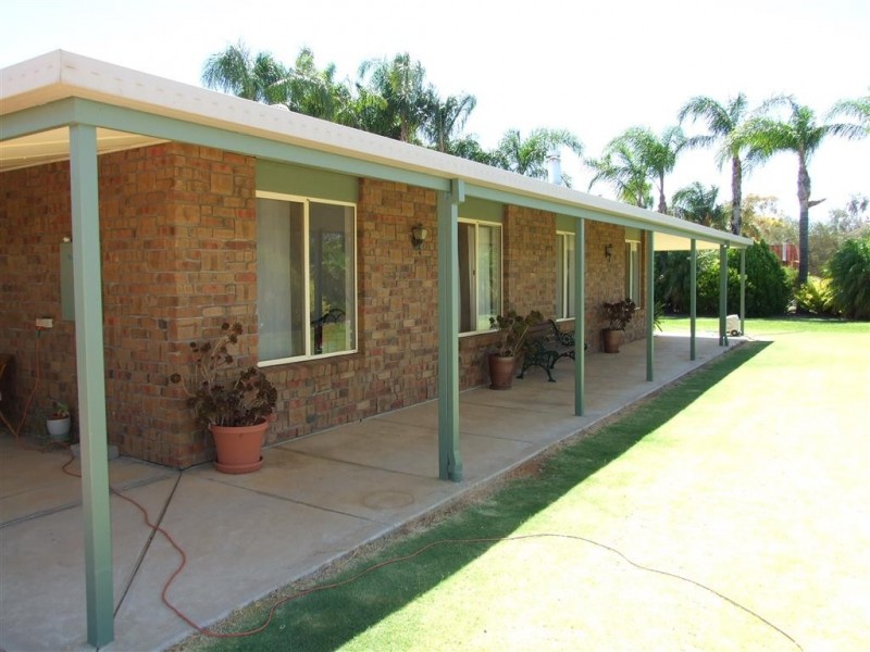 23 Downer Ave, Lyrup SA 5343