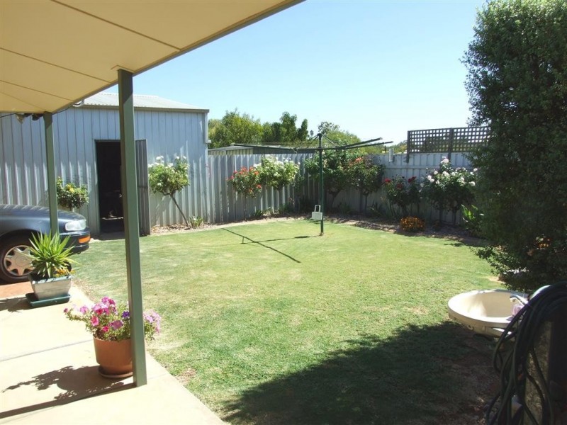 23 Downer Ave, Lyrup SA 5343