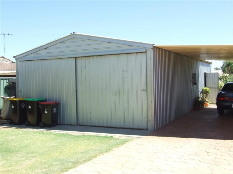 23 Downer Ave, Lyrup SA 5343