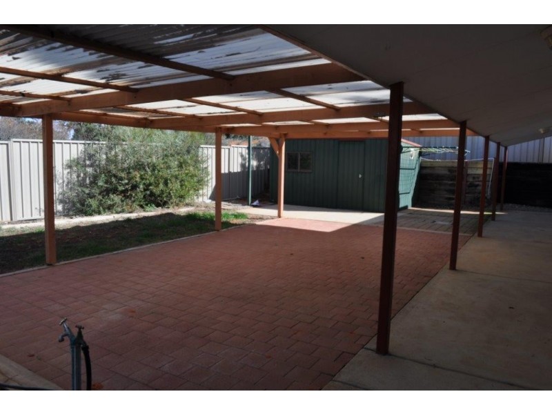 16 Wirrda, Roxby Downs SA 5725