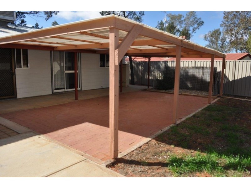 16 Wirrda, Roxby Downs SA 5725