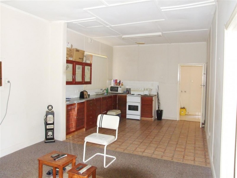 11 Pascoe Tce, Barmera SA 5345