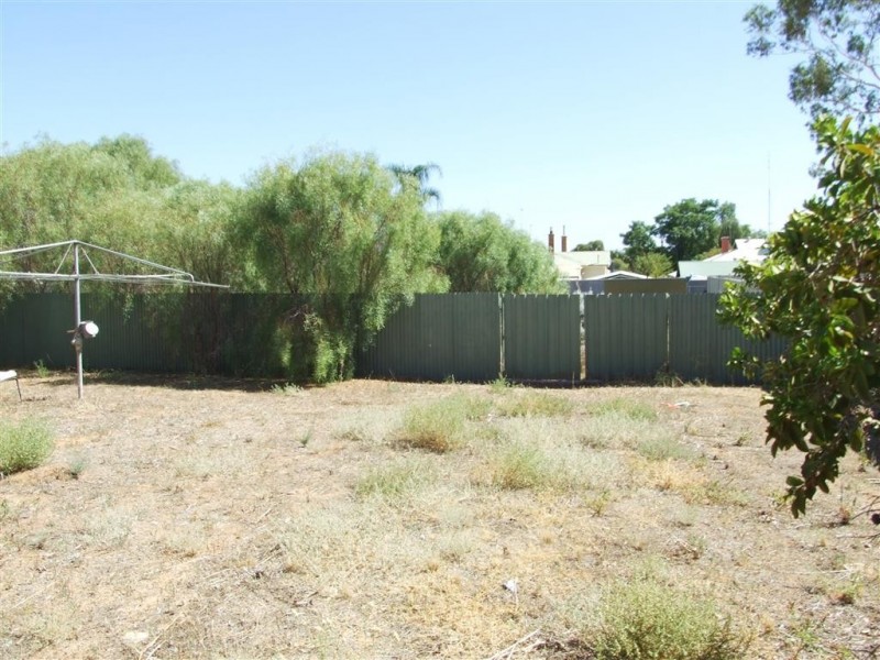 11 Pascoe Tce, Barmera SA 5345