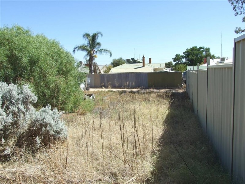 11 Pascoe Tce, Barmera SA 5345