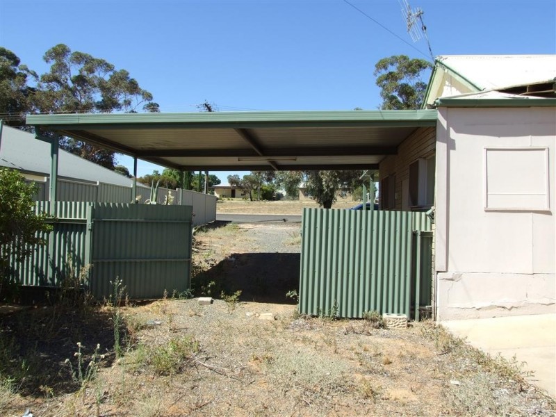 11 Pascoe Tce, Barmera SA 5345