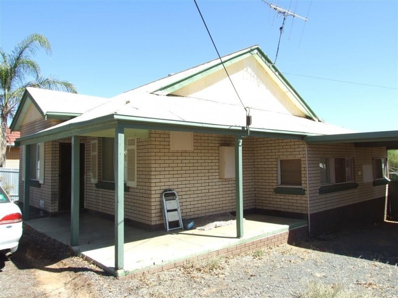 11 Pascoe Tce, Barmera SA 5345