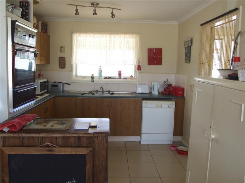 18 Murray Price Dr, Renmark SA 5341