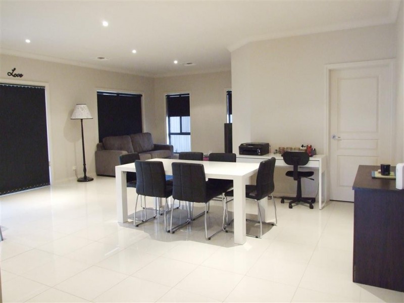 4 Pike St, Paringa SA 5340