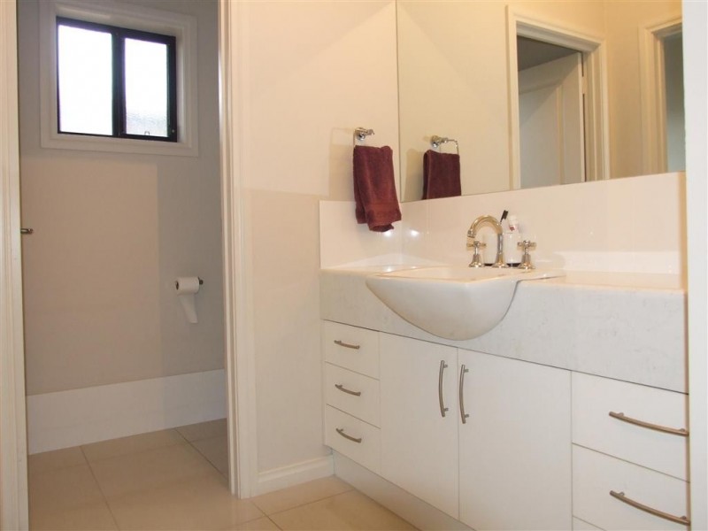 4 Pike St, Paringa SA 5340
