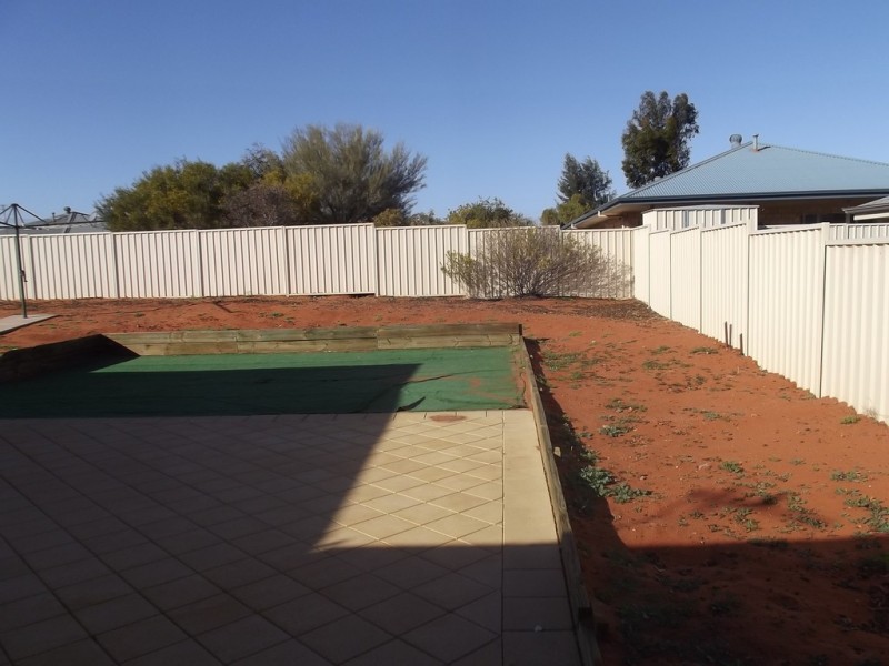 14 Mulga Court, Roxby Downs SA 5725