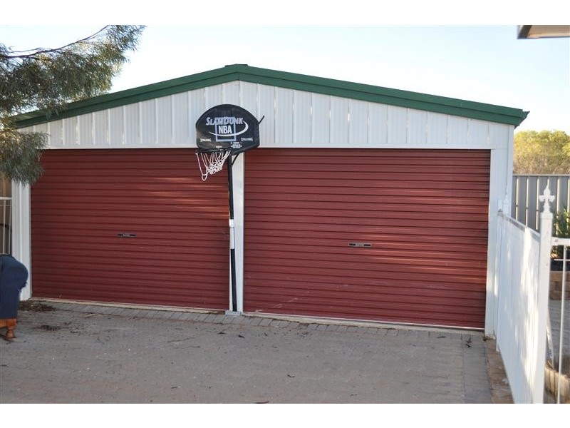 20 santalum way, Roxby Downs SA 5725
