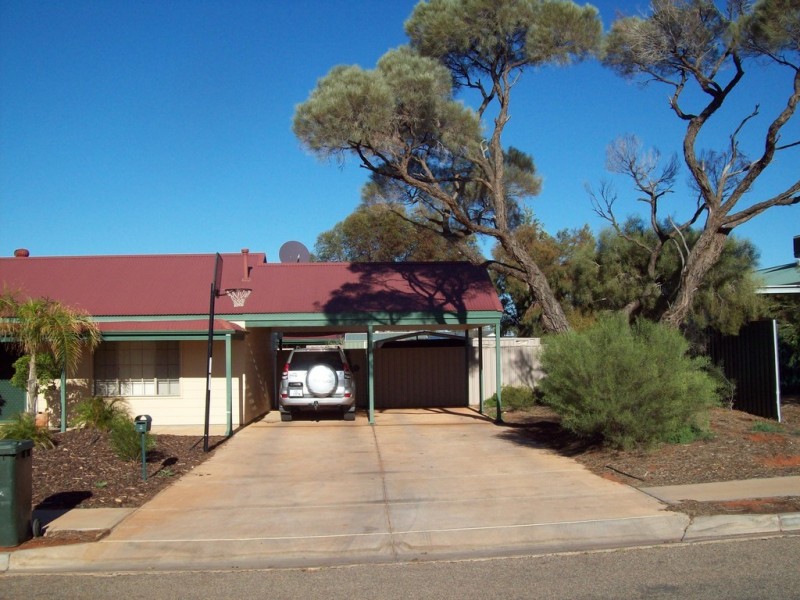 2 Pogona Court, Roxby Downs SA 5725