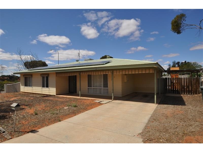 1 Irrapatana Street, Roxby Downs SA 5725