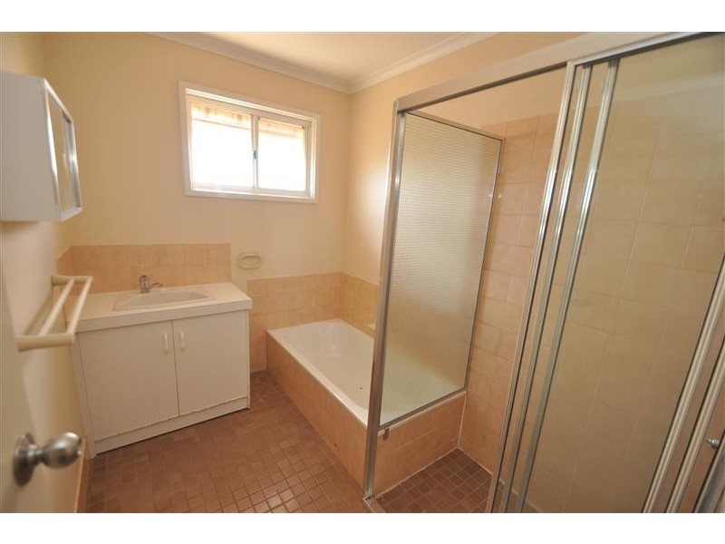1 Irrapatana Street, Roxby Downs SA 5725