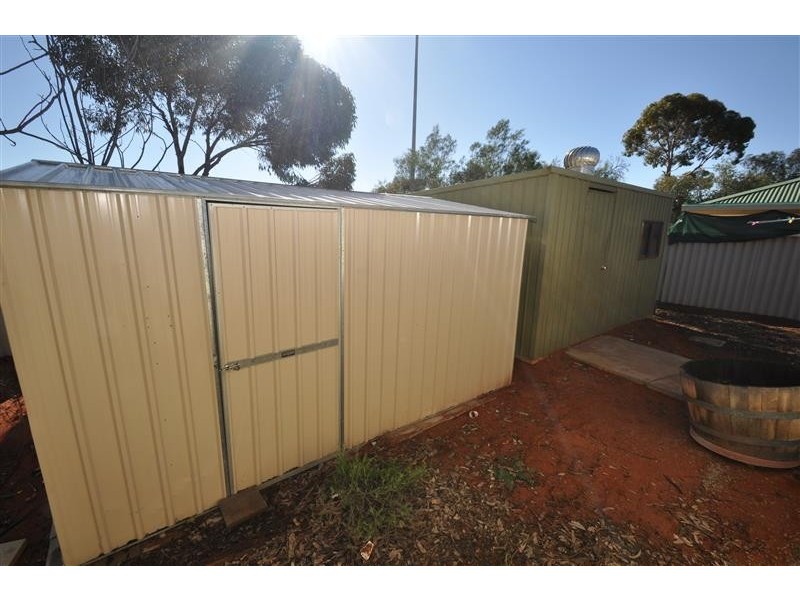 1 Irrapatana Street, Roxby Downs SA 5725