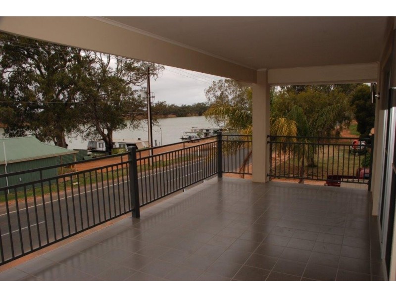 399 Riverview Drive, Berri SA 5343