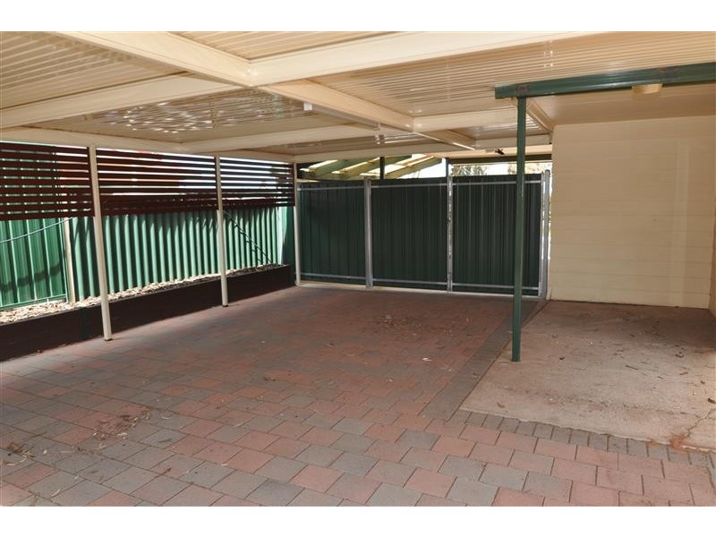 109 Stuart Road, Roxby Downs SA 5725