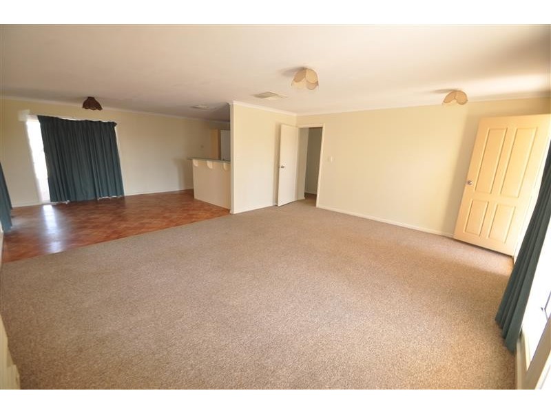 10 melaleuca Court, Roxby Downs SA 5725