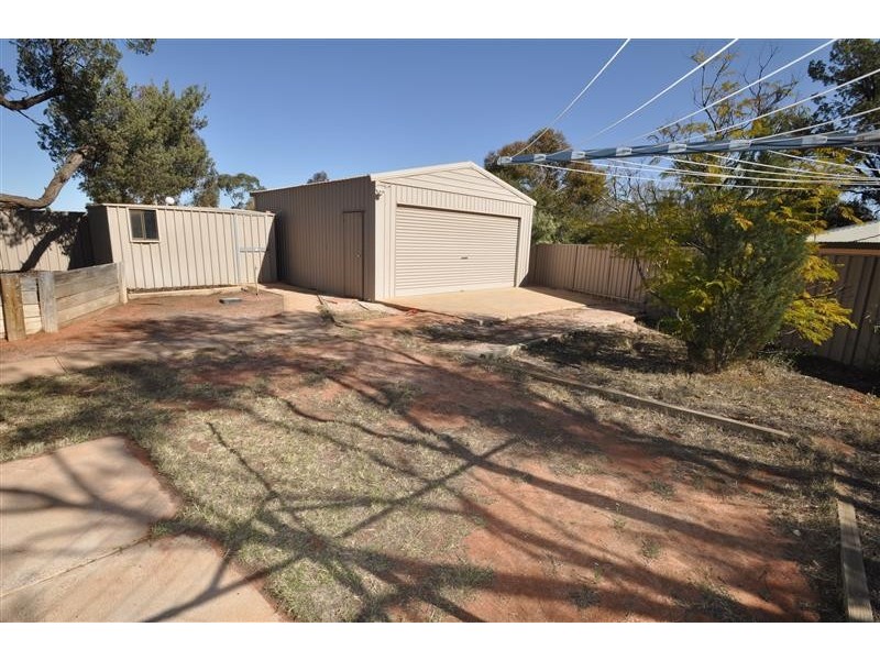 10 melaleuca Court, Roxby Downs SA 5725