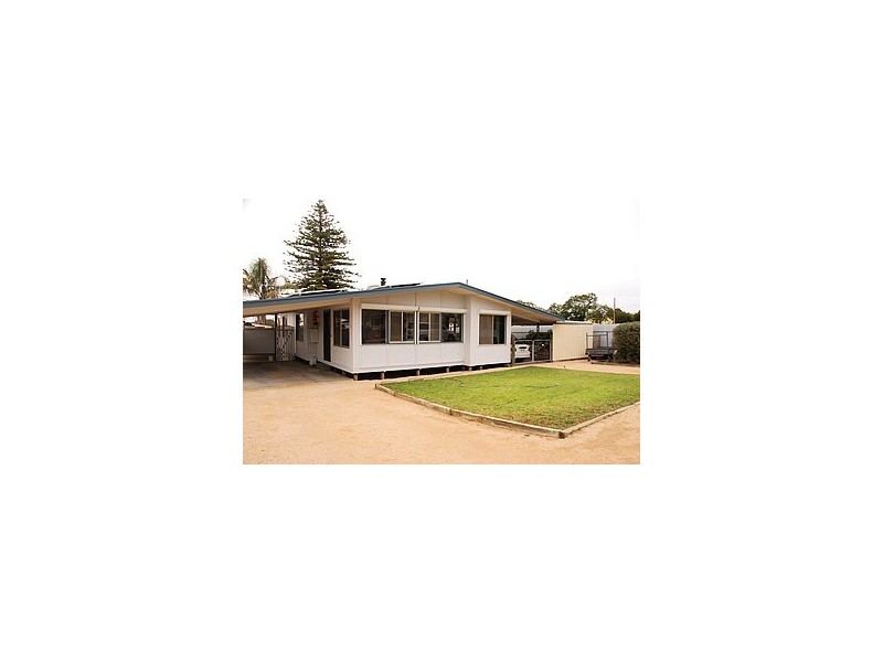 13A First Street, Loxton SA 5333