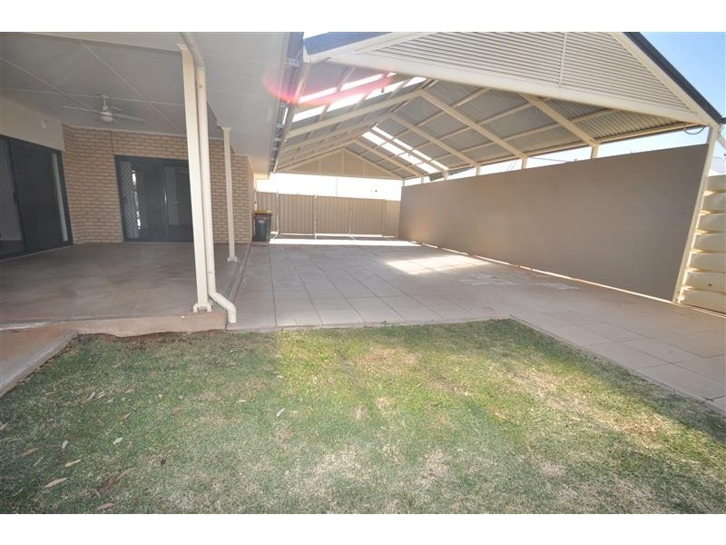 70 Tiliqua Crescent, Roxby Downs SA 5725