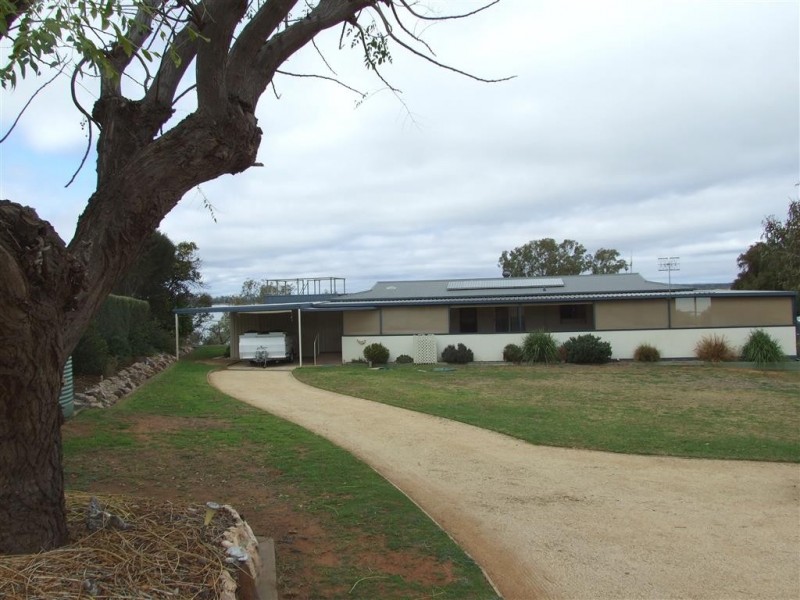 37 Albrecht Rd, Kingston On Murray SA 5331