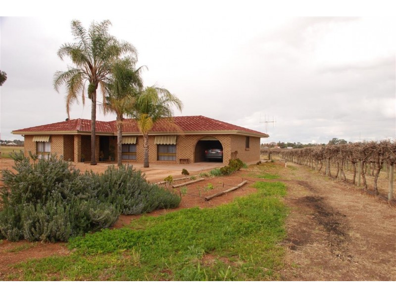 28 Rebbeck Rd Monash via, Berri SA 5343