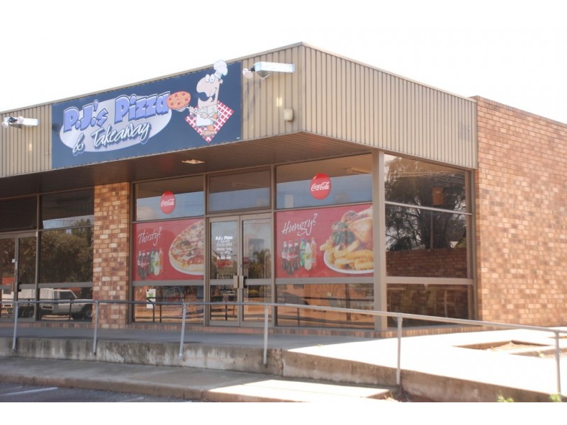 11 Mortimer Street, Berri SA 5343