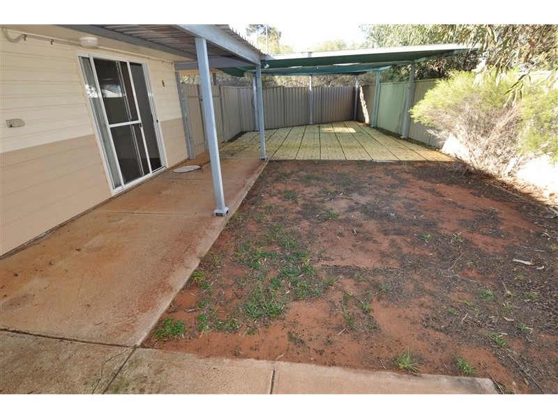 5-2 Grevillia, Roxby Downs SA 5725
