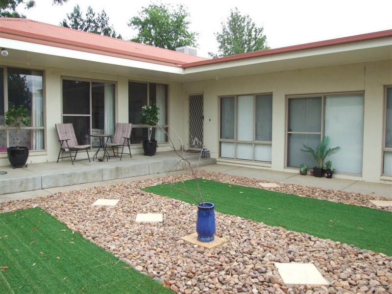 7 Scott Ave, Barmera SA 5345