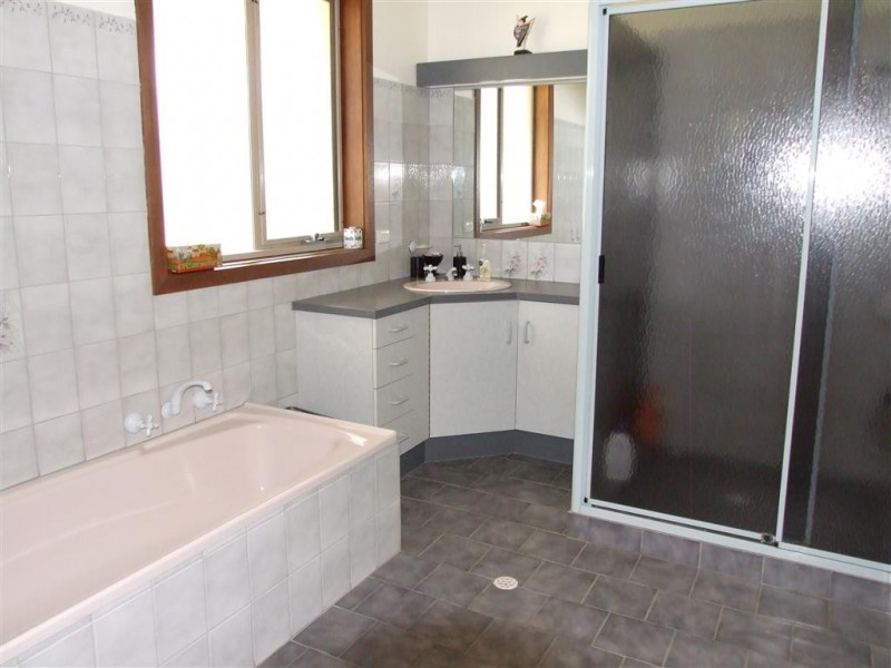 7 Scott Ave, Barmera SA 5345