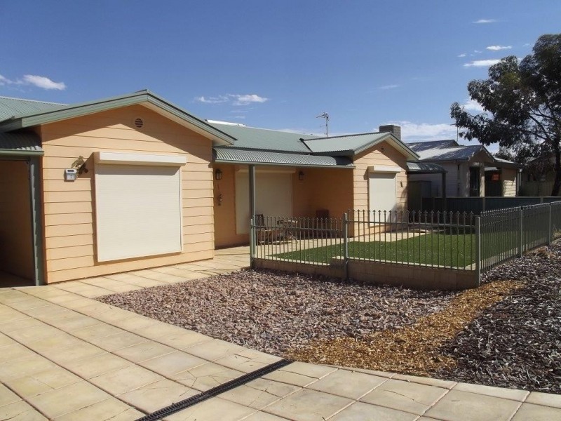 7 Coolabah Drive, Roxby Downs SA 5725