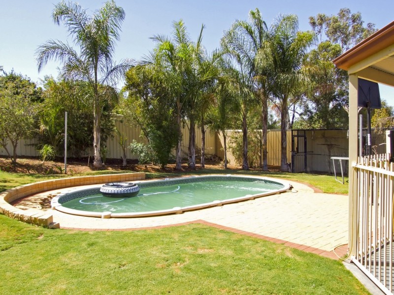 8 Elenore Ave, Paringa SA 5340