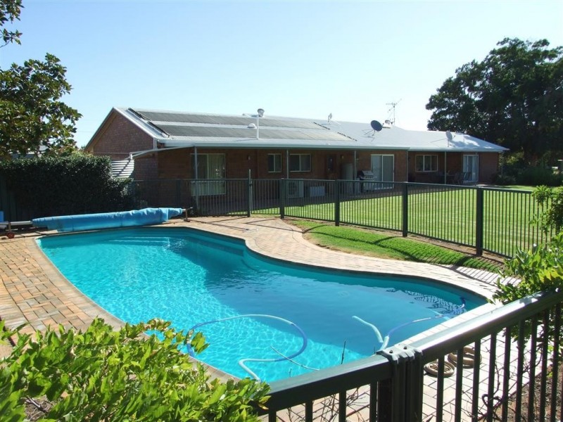 103 Twentysixth St, Renmark SA 5341
