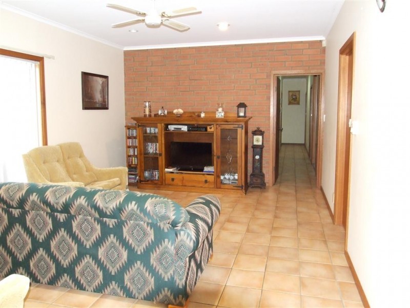 103 Twentysixth St, Renmark SA 5341