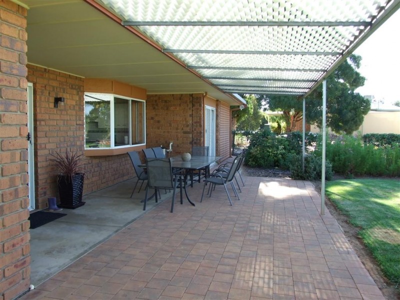 103 Twentysixth St, Renmark SA 5341